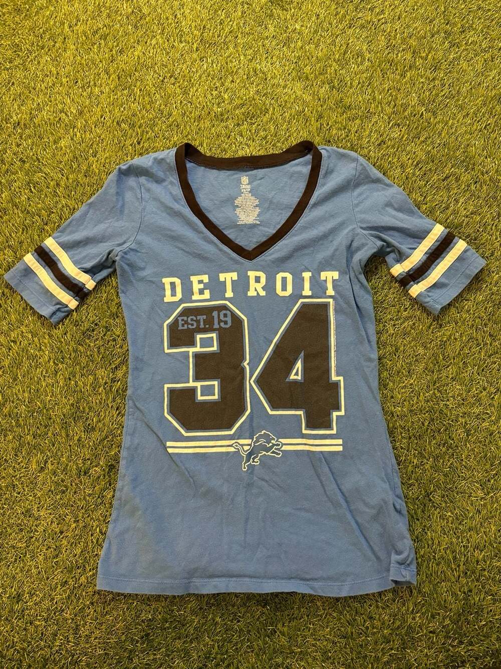 NFL Team Apparel Detroit Lions #34 V-Neck Striped Sleeve T-Shirt